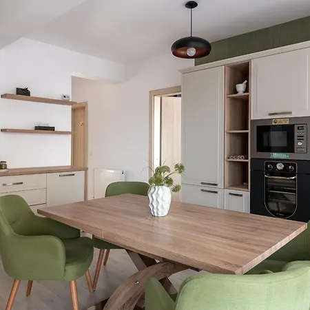 Evareverie Apartment